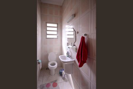 Casa à venda com 246m², 3 quartos e 10 vagas Casa à venda com 246m², 3 quartos e 10 vagasLavabo