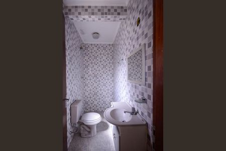 Casa à venda com 246m², 3 quartos e 10 vagas Casa à venda com 246m², 3 quartos e 10 vagasBanheiro do Quarto 2