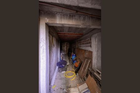 Casa à venda com 246m², 3 quartos e 10 vagas Casa à venda com 246m², 3 quartos e 10 vagasPorão