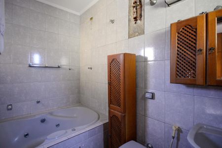 Casa à venda com 246m², 3 quartos e 10 vagas Casa à venda com 246m², 3 quartos e 10 vagasBanheiro do Quarto 1