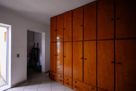 Casa à venda com 246m², 3 quartos e 10 vagas Casa à venda com 246m², 3 quartos e 10 vagasQuarto 3 - Suite