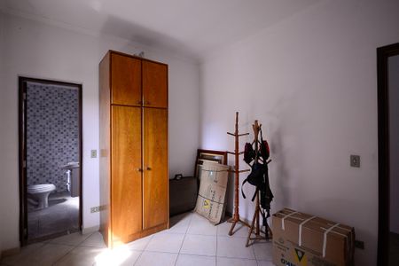 Casa à venda com 246m², 3 quartos e 10 vagas Casa à venda com 246m², 3 quartos e 10 vagasQuarto 2 - Suite