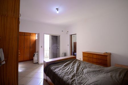 Casa à venda com 246m², 3 quartos e 10 vagas Casa à venda com 246m², 3 quartos e 10 vagasQuarto 1 - Suite