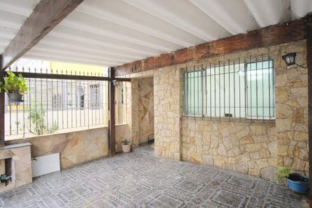 Casa à venda com 137m², 3 quartos e 2 vagasGaragem