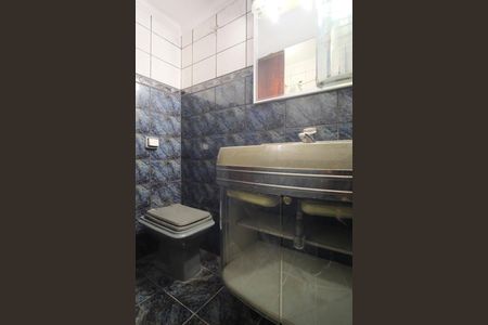 Casa à venda com 137m², 3 quartos e 2 vagasBanheiro