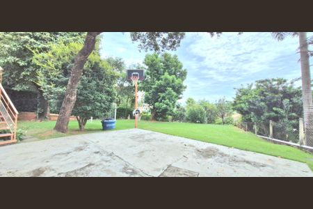 Casa de condomínio para alugar com 1040m², 4 quartos e 5 vagasQuadra de basquete