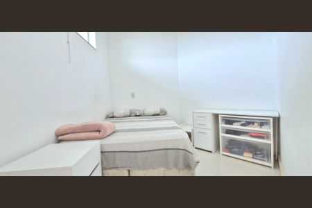 Casa de condomínio para alugar com 1040m², 4 quartos e 5 vagasQuarto 3