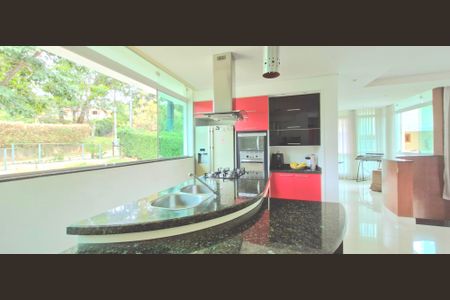 Casa de condomínio para alugar com 1040m², 4 quartos e 5 vagasCozinha