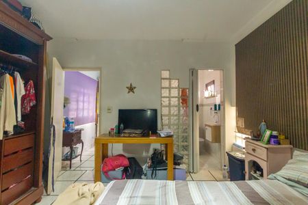 Casa à venda com 196m², 4 quartos e 2 vagas Casa à venda com 196m², 4 quartos e 2 vagasSuíte 2