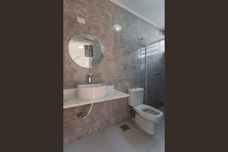 Casa à venda com 230m², 3 quartos e 3 vagasSuíte