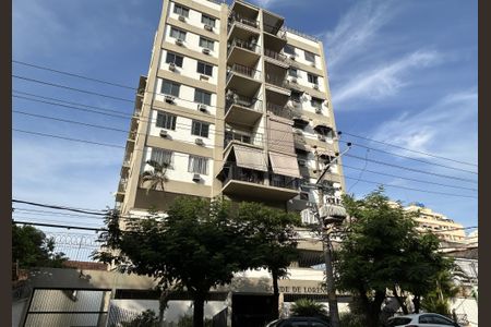 Apartamento à venda com 80m², 2 quartos e 1 vagaFachada