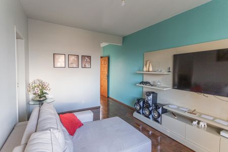 Apartamento à venda com 110m², 3 quartos e 1 vaga Apartamento à venda com 110m², 3 quartos e 1 vagaSala