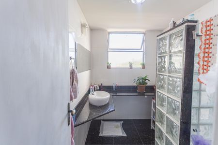 Apartamento à venda com 110m², 3 quartos e 1 vaga Apartamento à venda com 110m², 3 quartos e 1 vagaBanheiro Social