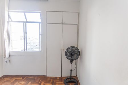 Apartamento à venda com 110m², 3 quartos e 1 vaga Apartamento à venda com 110m², 3 quartos e 1 vagaArmário do Quarto 3