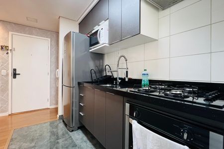 Apartamento para alugar com 55m², 2 quartos e 1 vaga Apartamento para alugar com 55m², 2 quartos e 1 vagaCozinha e Área de Serviço