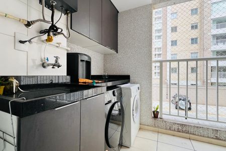 Apartamento para alugar com 55m², 2 quartos e 1 vaga Apartamento para alugar com 55m², 2 quartos e 1 vagaCozinha e Área de Serviço