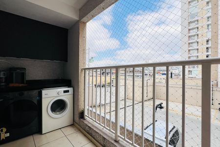 Apartamento para alugar com 55m², 2 quartos e 1 vaga Apartamento para alugar com 55m², 2 quartos e 1 vagaVaranda - Sala