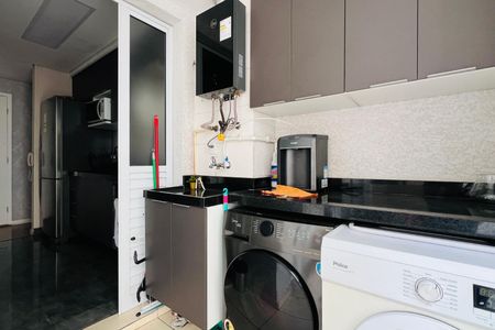 Apartamento para alugar com 55m², 2 quartos e 1 vaga Apartamento para alugar com 55m², 2 quartos e 1 vagaCozinha e Área de Serviço