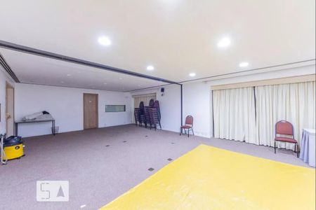 Studio para alugar com 31m², 1 quarto e sem vaga Studio para alugar com 31m², 1 quarto e sem vagaSalão de Festas