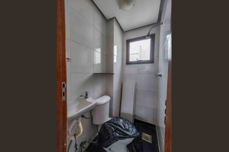 Apartamento à venda com 326m², 4 quartos e 3 vagasBanheiro de Serviço