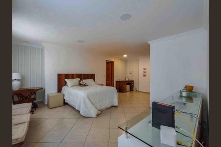 Apartamento à venda com 326m², 4 quartos e 3 vagasSuíte 3