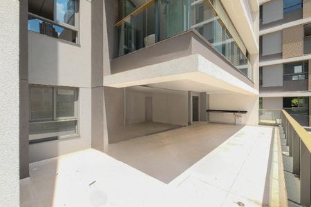 Apartamento à venda com 237m², 3 quartos e 3 vagas