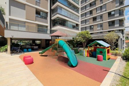 Apartamento à venda com 237m², 3 quartos e 3 vagas