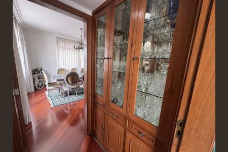 Apartamento à venda com 254m², 4 quartos e 3 vagas