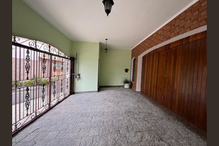 Casa à venda com 332m², 3 quartos e 4 vagas