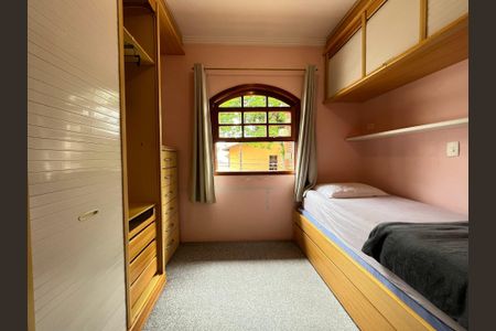 Casa à venda com 332m², 3 quartos e 4 vagas