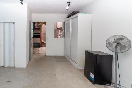 Casa à venda com 100m², 4 quartos e sem vaga Casa à venda com 100m², 4 quartos e sem vagaSuíte