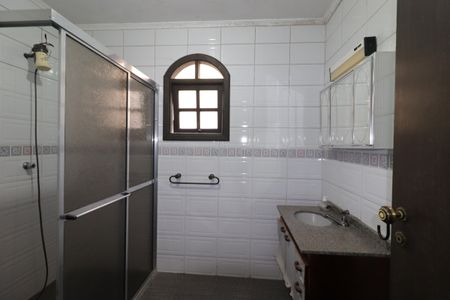 Casa à venda com 255m², 5 quartos e 2 vagasBanheiro Social 2