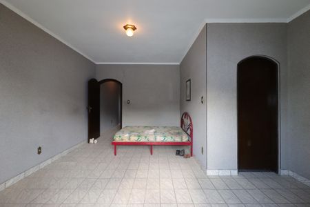 Casa à venda com 255m², 5 quartos e 2 vagasSuíte