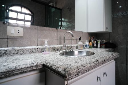 Apartamento à venda com 253m², 5 quartos e 2 vagasBanheiro da Suíte