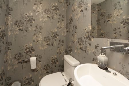 Apartamento à venda com 142m², 4 quartos e 3 vagas Apartamento à venda com 142m², 4 quartos e 3 vagasLavabo