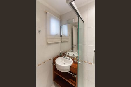 Apartamento à venda com 142m², 4 quartos e 3 vagas Apartamento à venda com 142m², 4 quartos e 3 vagasBanheiro da Suíte 1