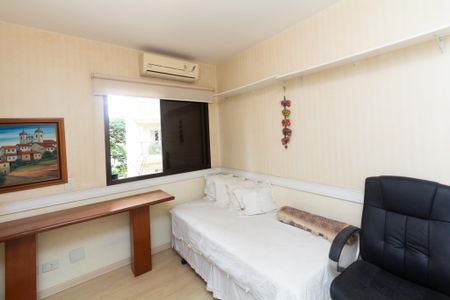 Apartamento à venda com 142m², 4 quartos e 3 vagas Apartamento à venda com 142m², 4 quartos e 3 vagasSuíte 2