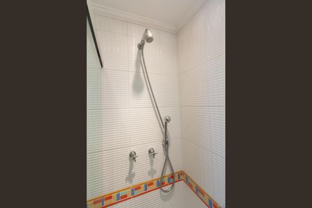 Apartamento à venda com 142m², 4 quartos e 3 vagas Apartamento à venda com 142m², 4 quartos e 3 vagasBanheiro da Suíte 2