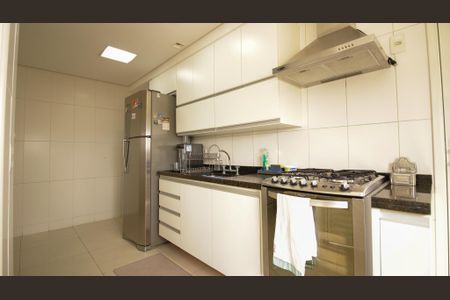 Apartamento à venda com 120m², 3 quartos e 2 vagasCozinha