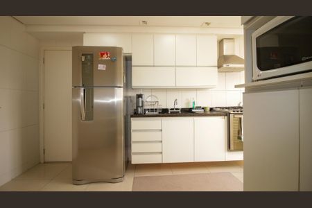 Apartamento à venda com 120m², 3 quartos e 2 vagasCozinha