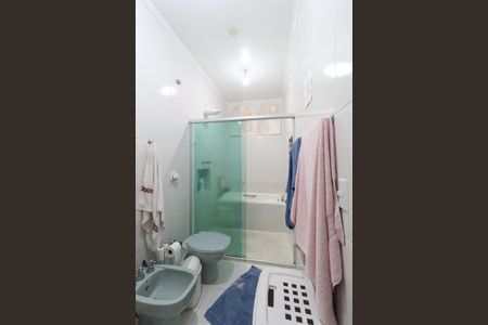 Casa à venda com 203m², 5 quartos e 6 vagasBanheiro da Suíte 2 casa 2