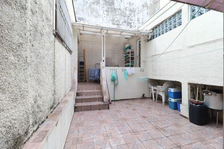 Casa à venda com 203m², 5 quartos e 6 vagasQuintal