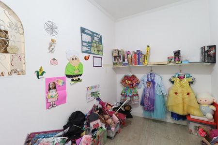 Casa à venda com 203m², 5 quartos e 6 vagasQuarto casa 2