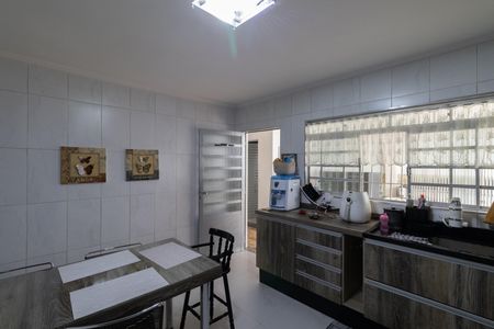 Casa à venda com 300m², 2 quartos e 5 vagasCozinha