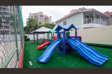 Casa de condomínio à venda com 300m², 4 quartos e 2 vagasÁrea Comum - Playground