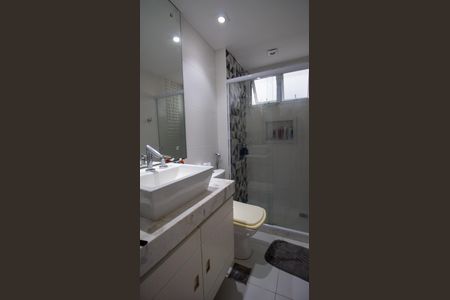 Casa de condomínio à venda com 300m², 4 quartos e 2 vagasBanheiro Social