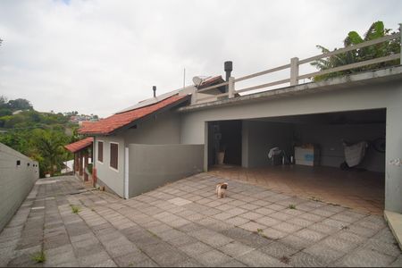 Casa à venda com 350m², 2 quartos e 5 vagasGaragem