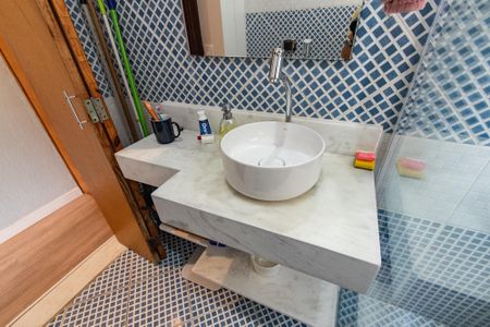 Apartamento à venda com 200m², 6 quartos e 1 vaga Apartamento à venda com 200m², 6 quartos e 1 vagaBanheiro da suíte 2