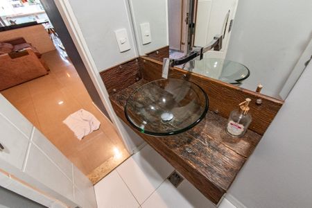 Apartamento à venda com 200m², 6 quartos e 1 vaga Apartamento à venda com 200m², 6 quartos e 1 vagaCasa 2 Banheiro 2