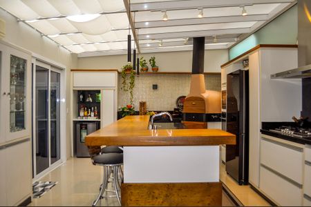 Casa de condomínio à venda com 265m², 3 quartos e 2 vagas Casa de condomínio à venda com 265m², 3 quartos e 2 vagasCozinha